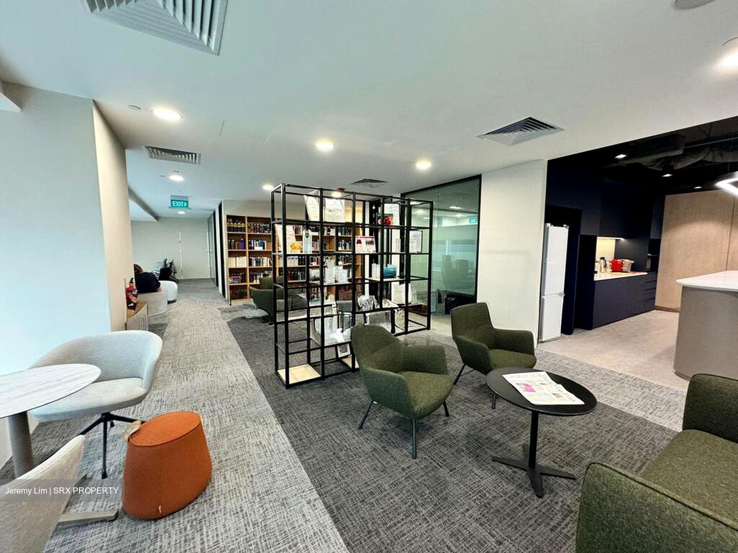 Singapore Land Tower (D1), Office #512641361